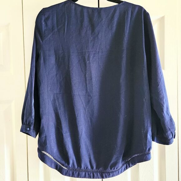 J. Crew Women's Navy Blue Blouse Cutout Collarbone & Hem Size Small - Picture 5 of 5